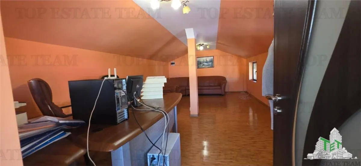 Villa de 9 Habitaciones en Venta, Bucurestii Noi - foto 11