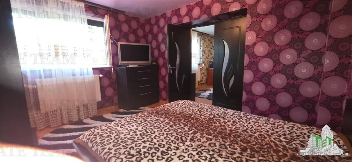 Villa de 9 Habitaciones en Venta, Bucurestii Noi - foto 4