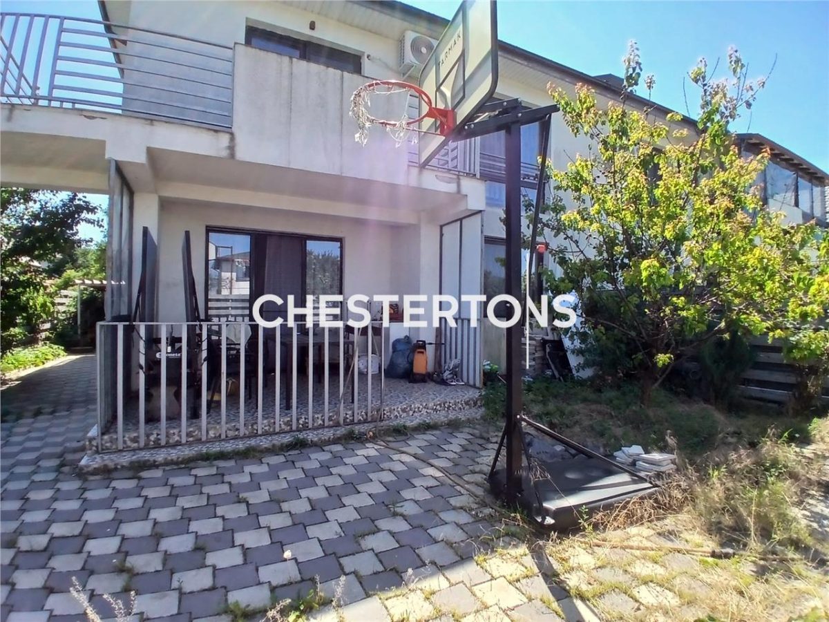 Vila 5 camere decomandate, gradina generoasa, Comuna Berceni - Berceni