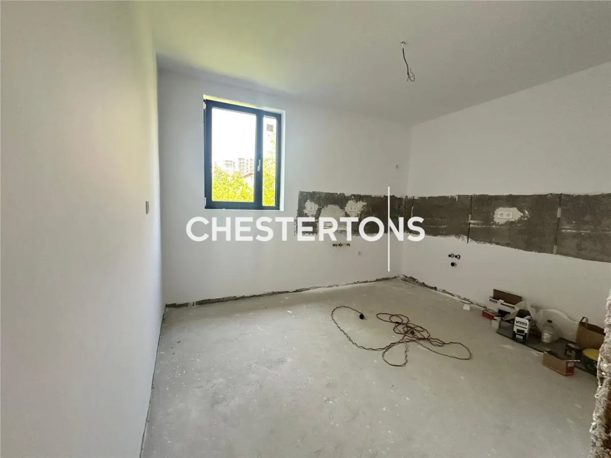 Modern 4-Bedroom Villa with Garden, Tranquil Setting, Unique Opportunity - foto 14