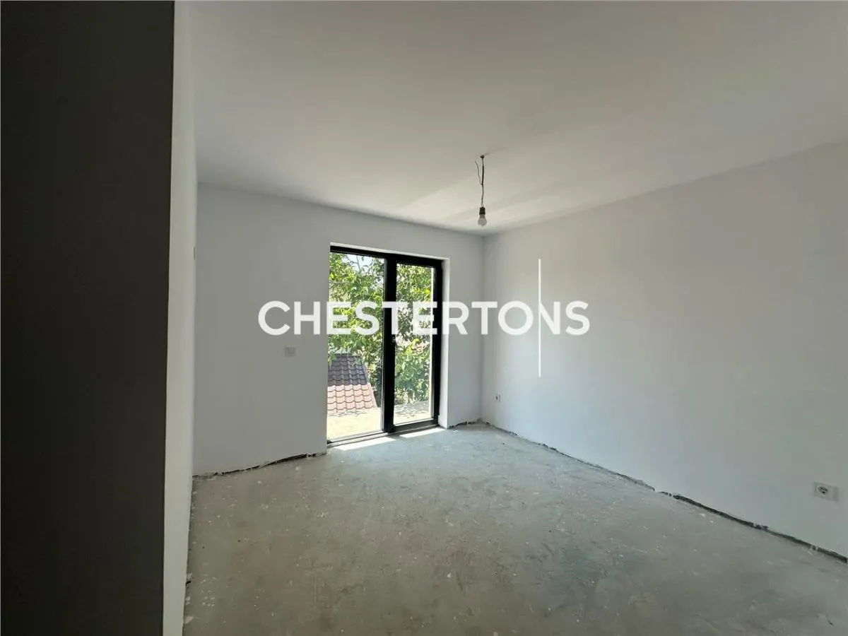 Modern 4-Bedroom Villa with Garden, Tranquil Setting, Unique Opportunity - foto 15