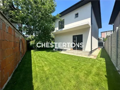 Modern 4-Bedroom Villa with Garden, Tranquil Setting, Unique Opportunity - foto 17