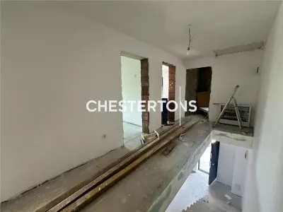 Modern 4-Bedroom Villa with Garden, Tranquil Setting, Unique Opportunity - foto 4