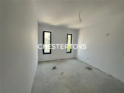 Modern 4-Bedroom Villa with Garden, Tranquil Setting, Unique Opportunity - foto 5