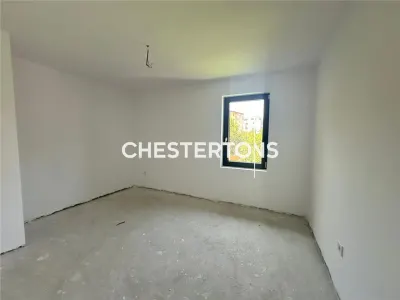 Modern 4-Bedroom Villa with Garden, Tranquil Setting, Unique Opportunity - foto 7