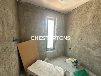 Modern 4-Bedroom Villa with Garden, Tranquil Setting, Unique Opportunity - foto 9