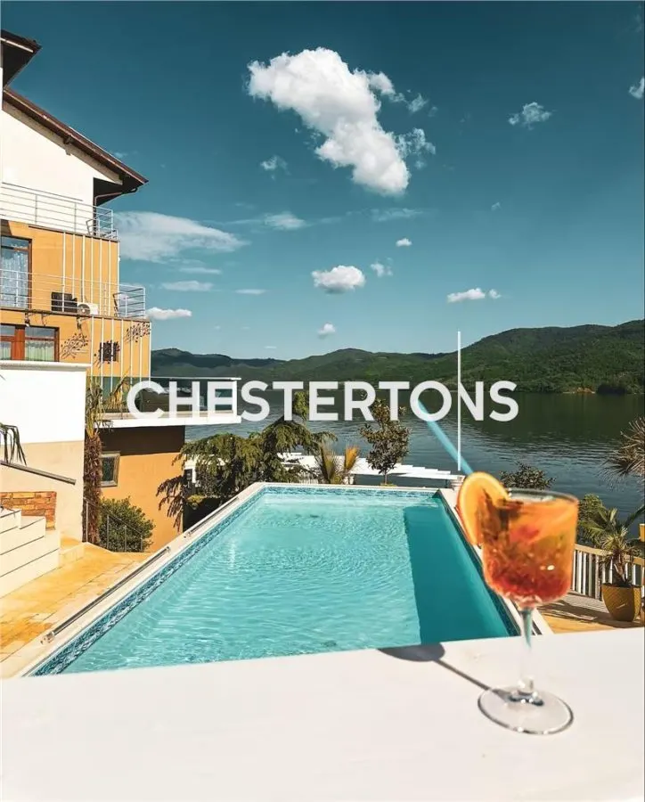 Landmark Luxury Resort for Sale in Romania''s Danube Gorges | Established Turnkey Business - foto 5