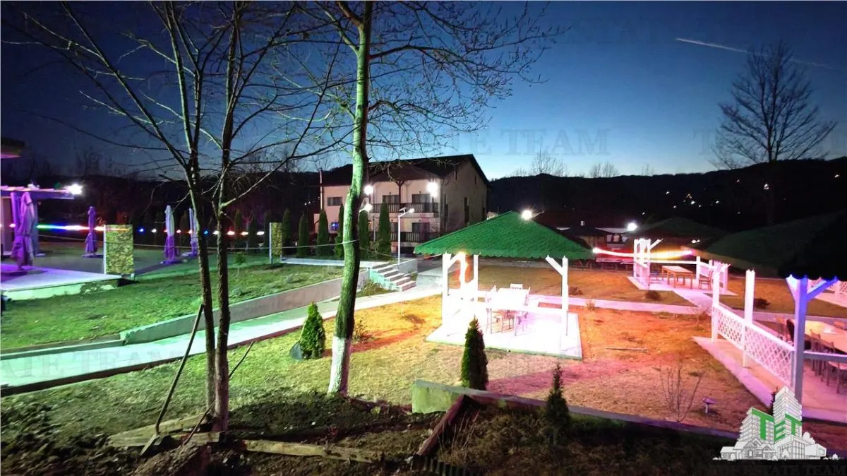 Turnkey Hospitality Business, 2 Guesthouses, 27 Rooms, Event Venue, Cornu - foto 15