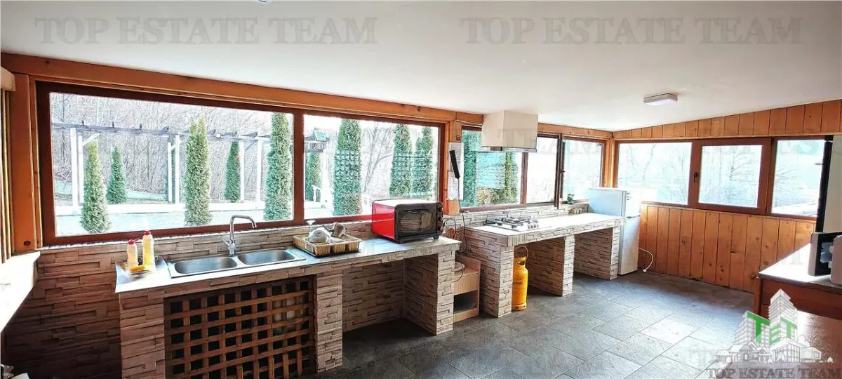 Turnkey Hospitality Business, 2 Guesthouses, 27 Rooms, Event Venue, Cornu - foto 20
