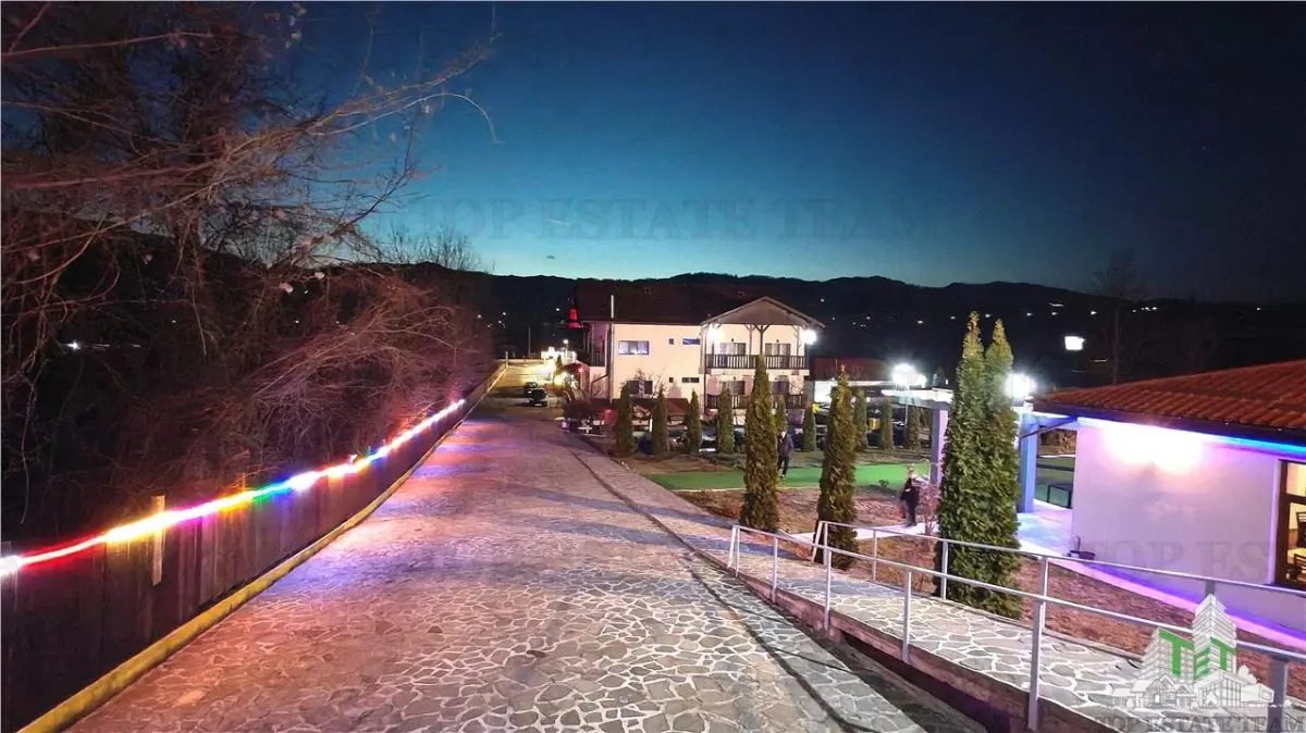 Hotel for sale in Cornu de Jos (Cornu) - foto 10