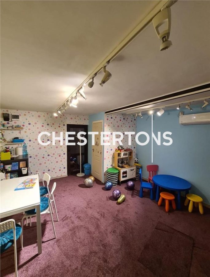 House / villa for sale 107 sqm in Chiajna - foto 11