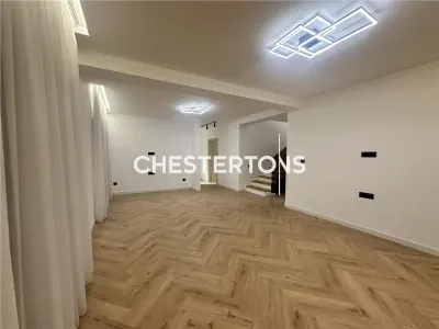 House / villa for sale 140 sqm in Domnesti, Central area - foto 4