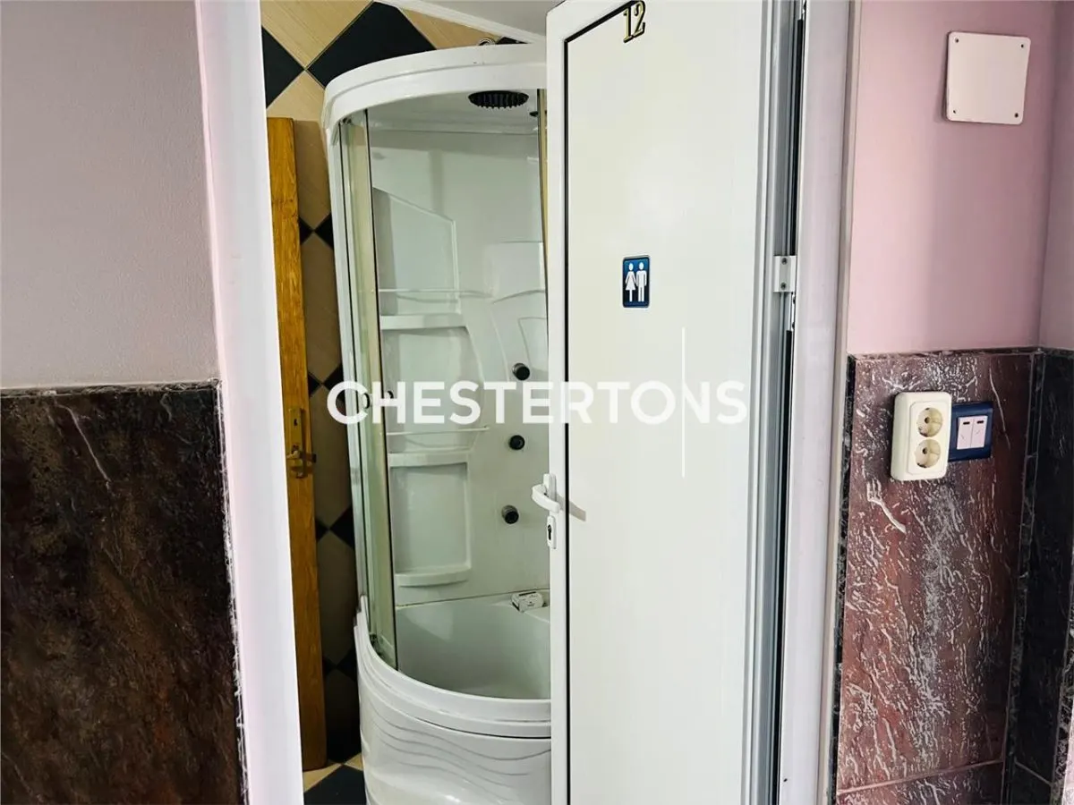 Spacious House for Sale, Multiple Bedrooms | 23 August District - foto 15
