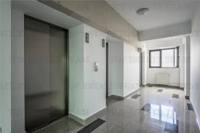 Spatiu comercial cu view de inchiriat in Sector 3 - foto 11