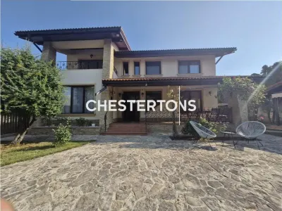 Premium 5-Bedroom Villa with 551 m² Plot in Costinesti Schitu - Schitu