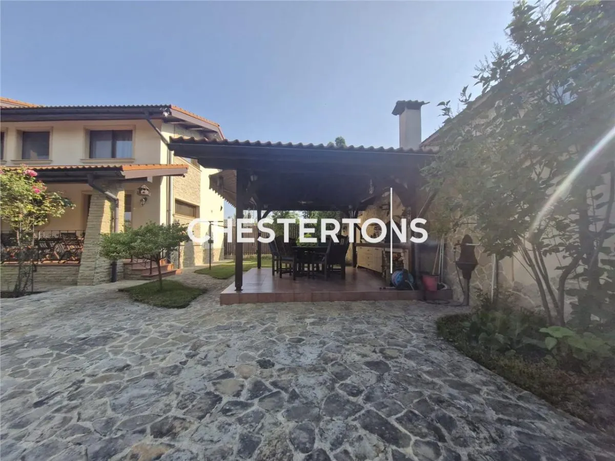 Premium 5-Bedroom Villa with 551 m² Plot in Costinesti Schitu - foto 4