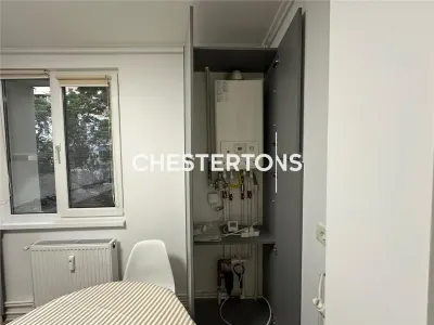 Apartment with 2 bedrooms for sale 48.7 sqm in Bucuresti, Margeanului area - foto 4