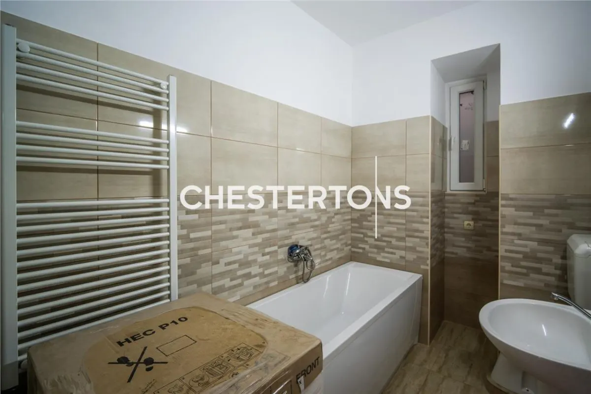 Above the City – 3-Bedroom Apartment with Terrace, Fireplace & Heritage - foto 15