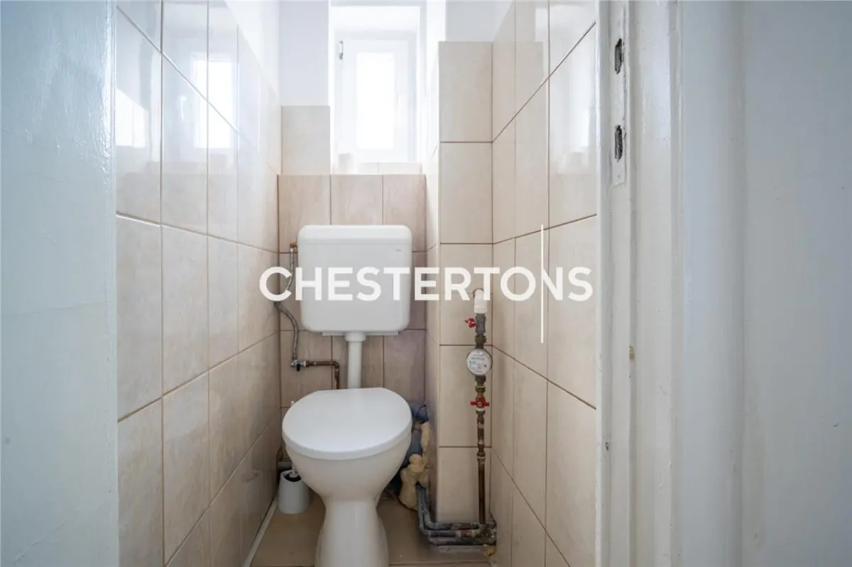 Above the City – 3-Bedroom Apartment with Terrace, Fireplace & Heritage - foto 17