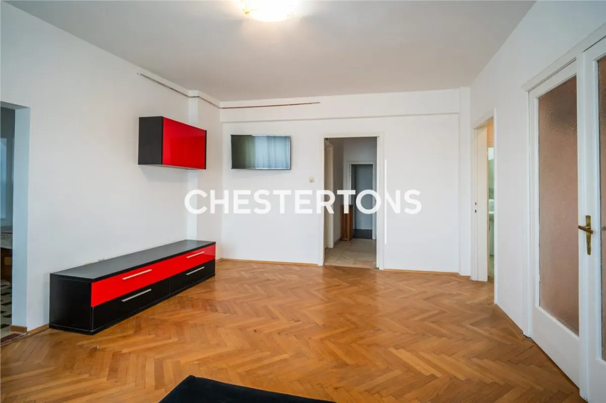 Above the City – 3-Bedroom Apartment with Terrace, Fireplace & Heritage - foto 8