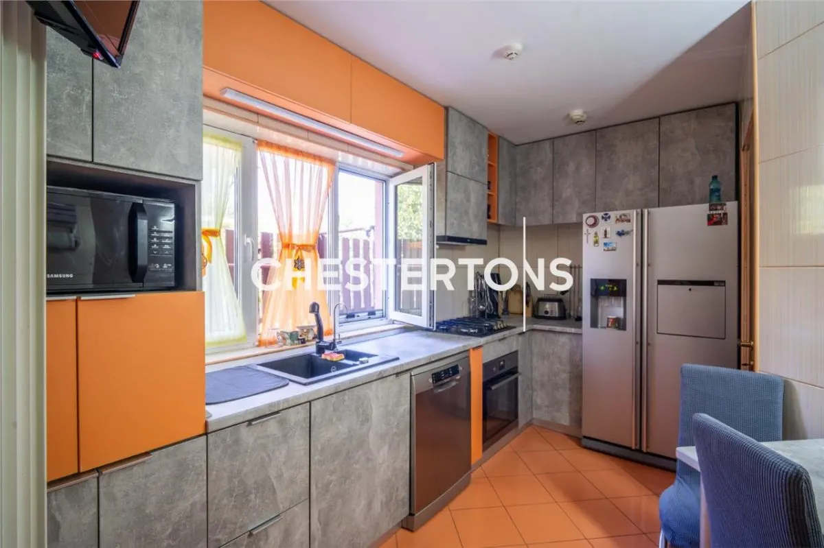 Private Villa with 800sqm Land and Double Garage near Bucuresti Ring Road - foto 21