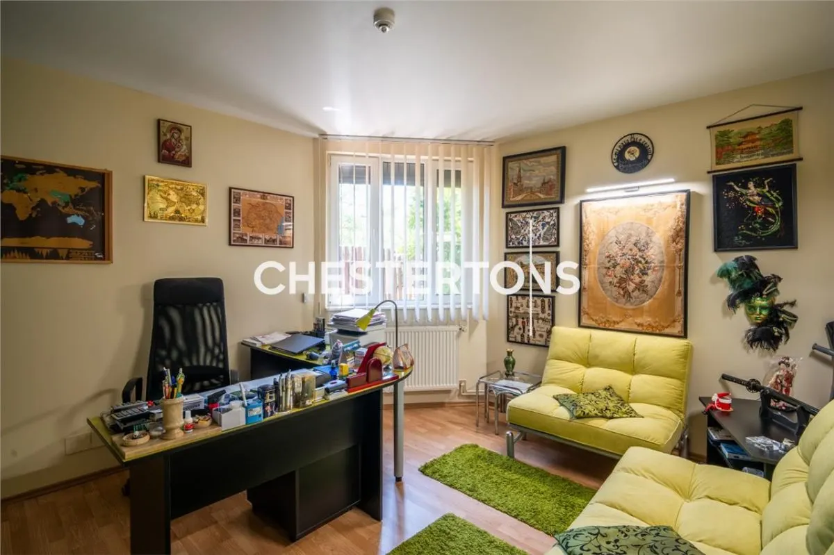 Private Villa with 800sqm Land and Double Garage near Bucuresti Ring Road - foto 23