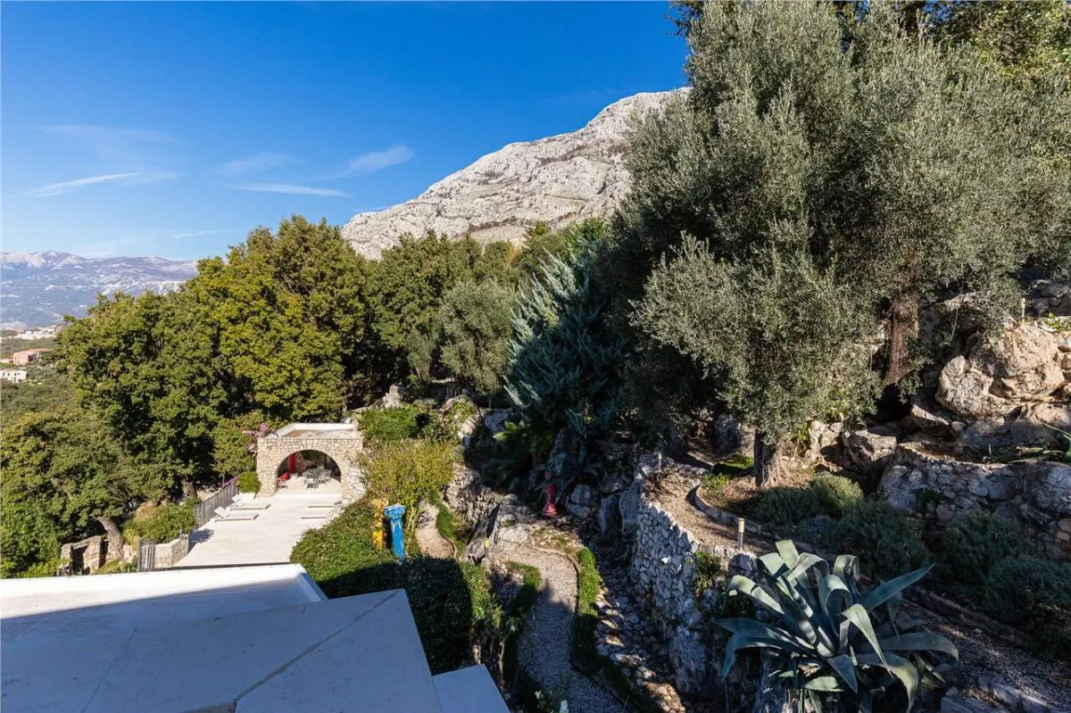 Villa for Sale in Budva - foto 17