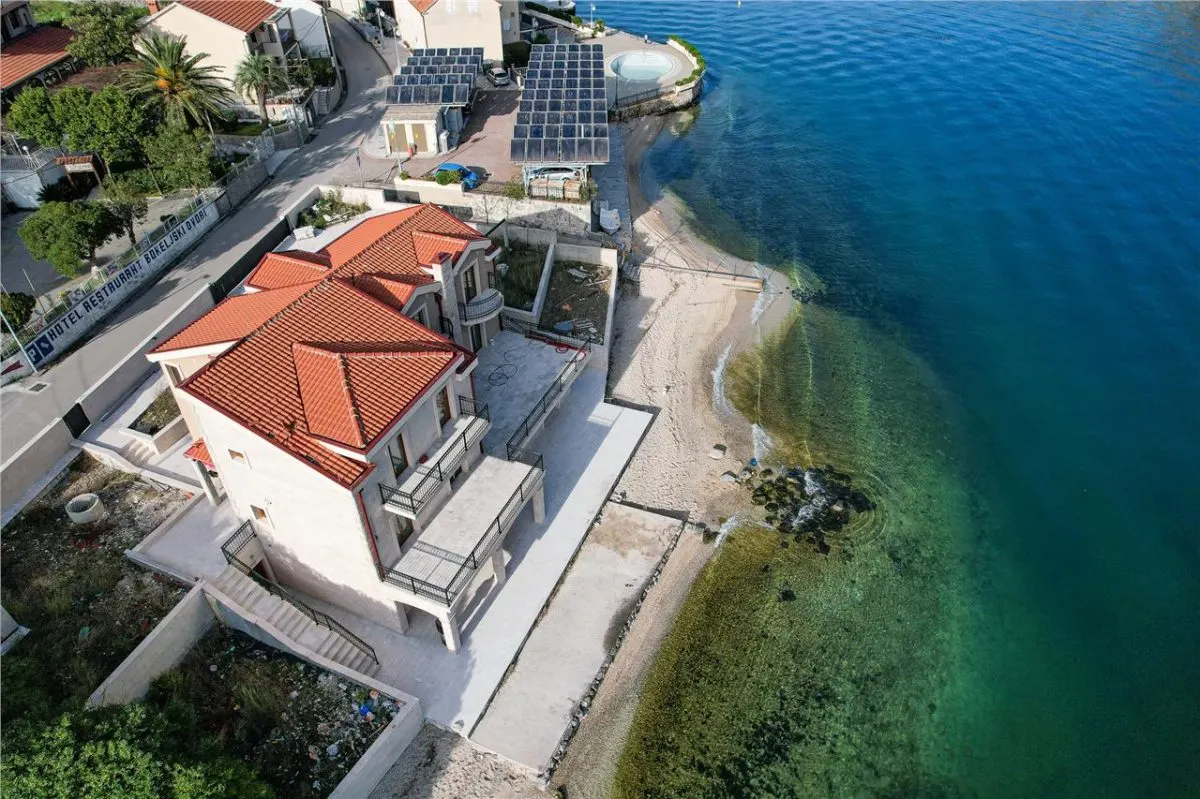 Villa for Sale in Kotor - foto 2