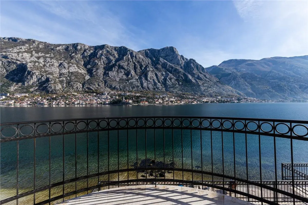 Villa for Sale in Kotor - foto 3