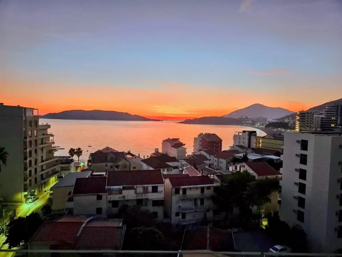 Apartment for Sale in Budva - foto 1