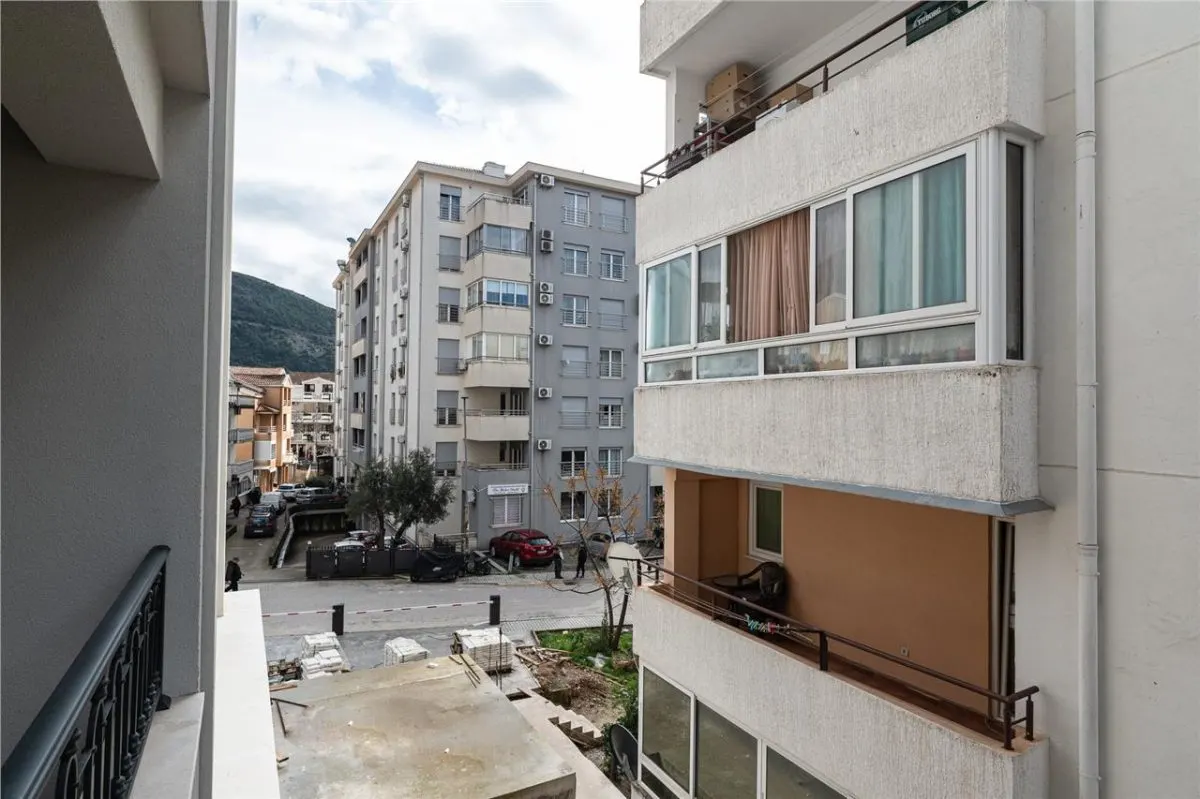 Apartament de vanzare in Budva - foto 2