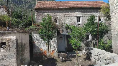 House for Sale in Kotor - foto 3