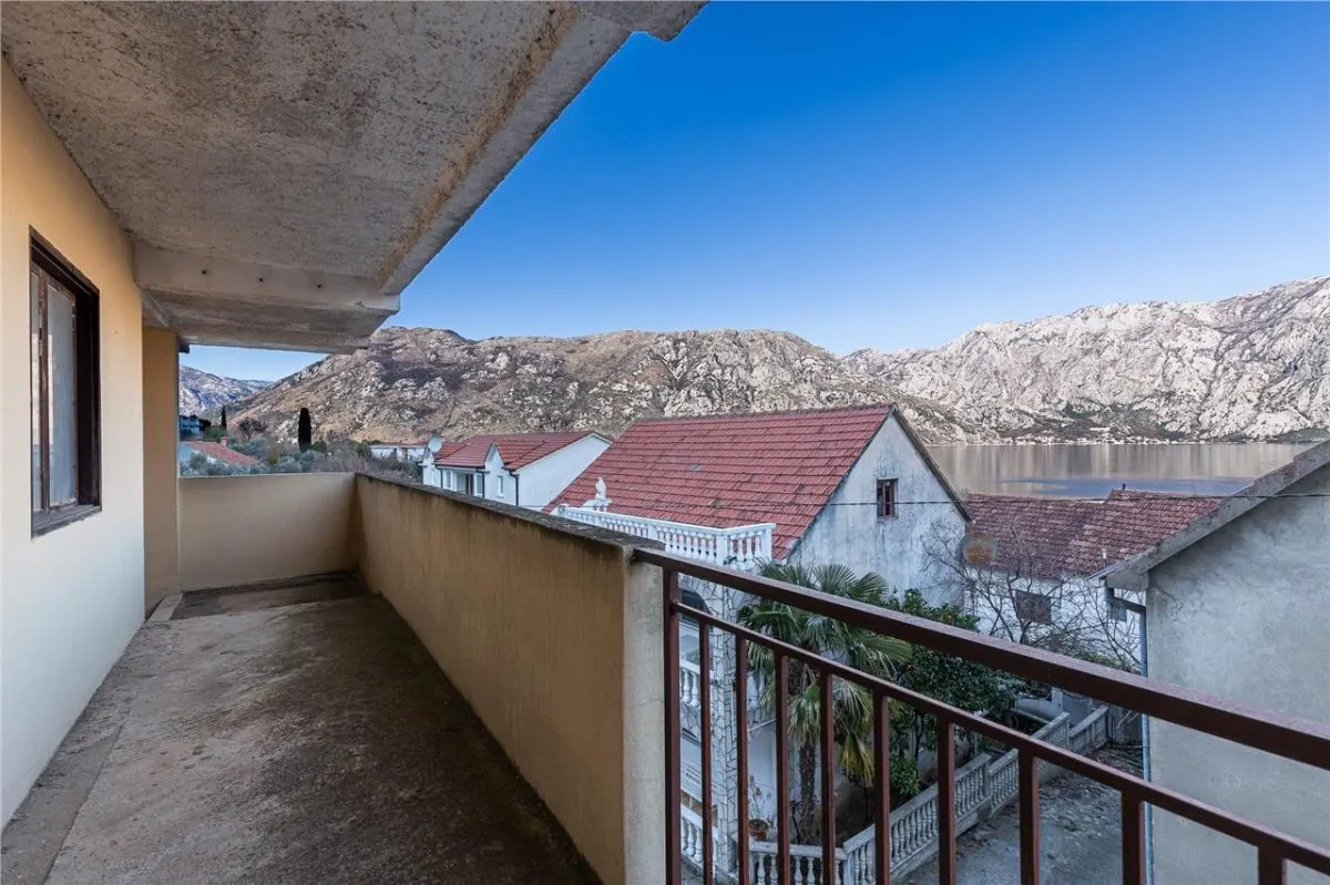 House for Sale in Kotor - foto 12