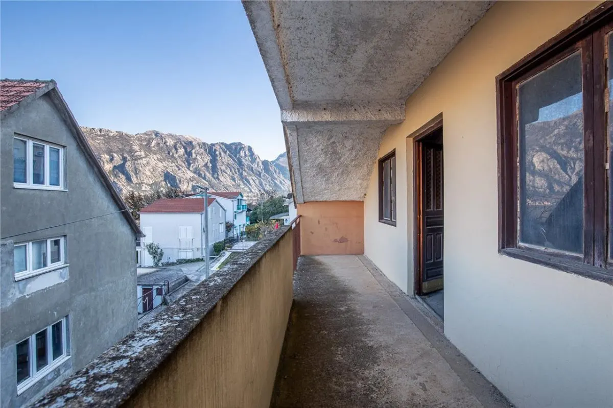 House for Sale in Kotor - foto 13