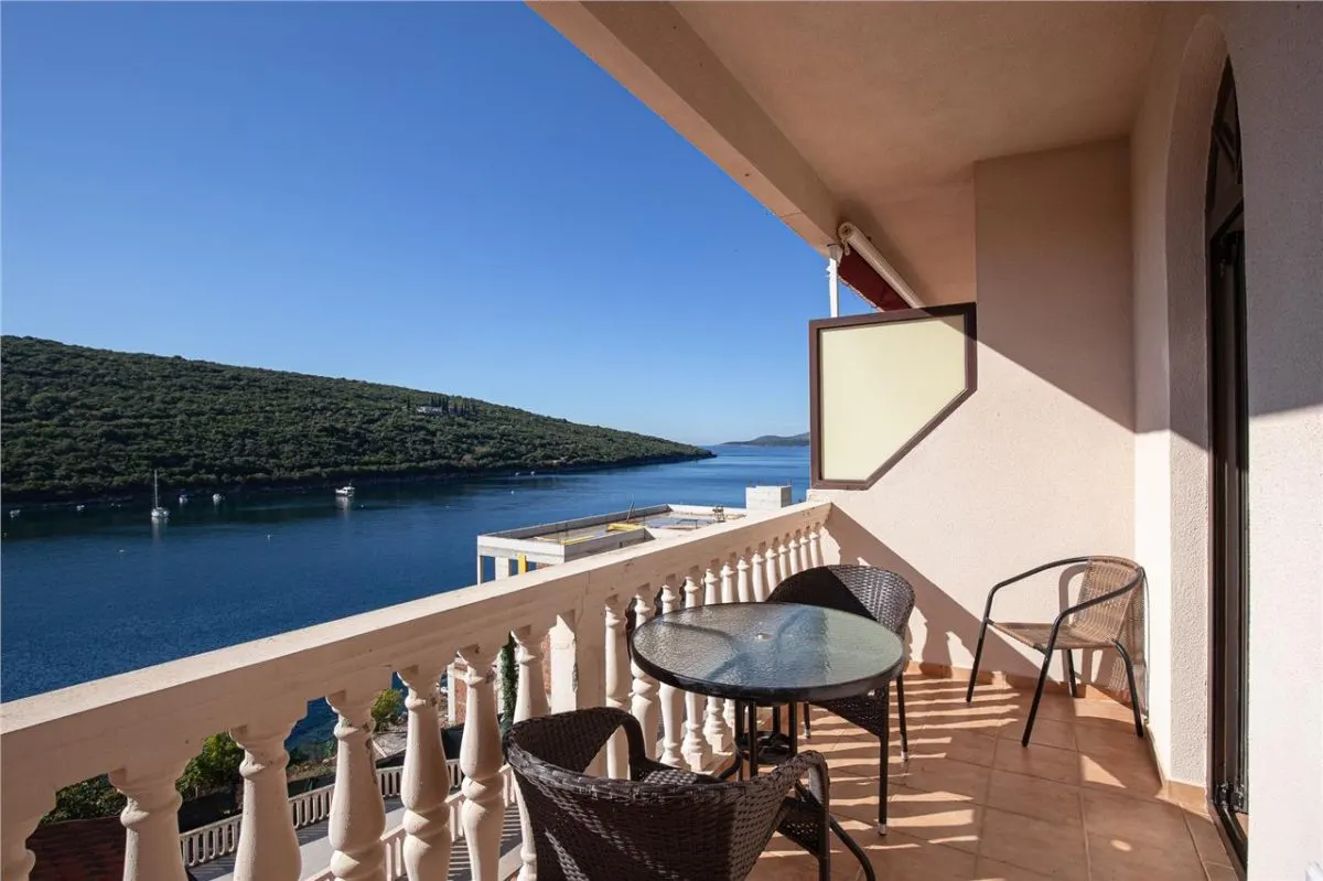 Apartment for Sale in Kotor - foto 1