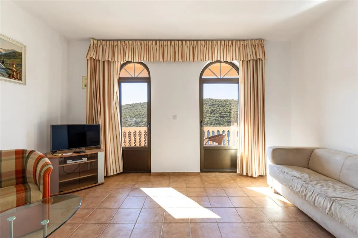 Apartment for Sale in Kotor - foto 2