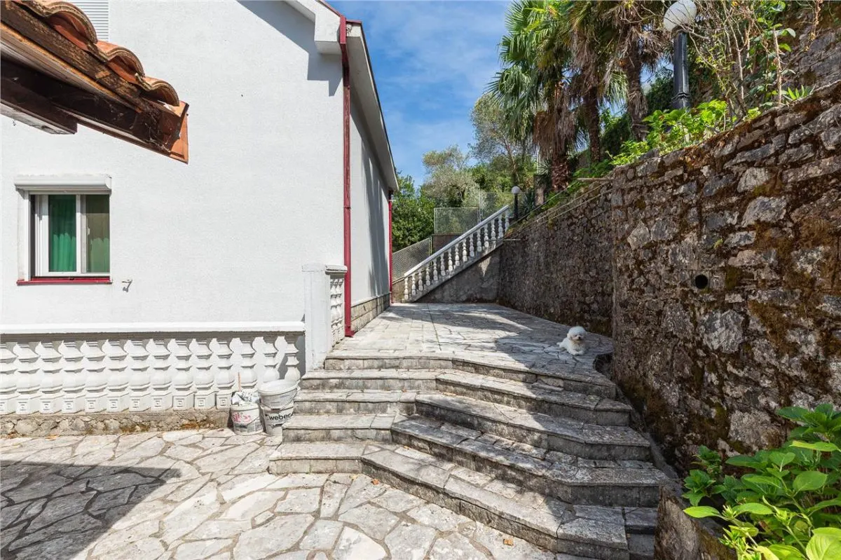 House for Sale in Kotor - foto 16