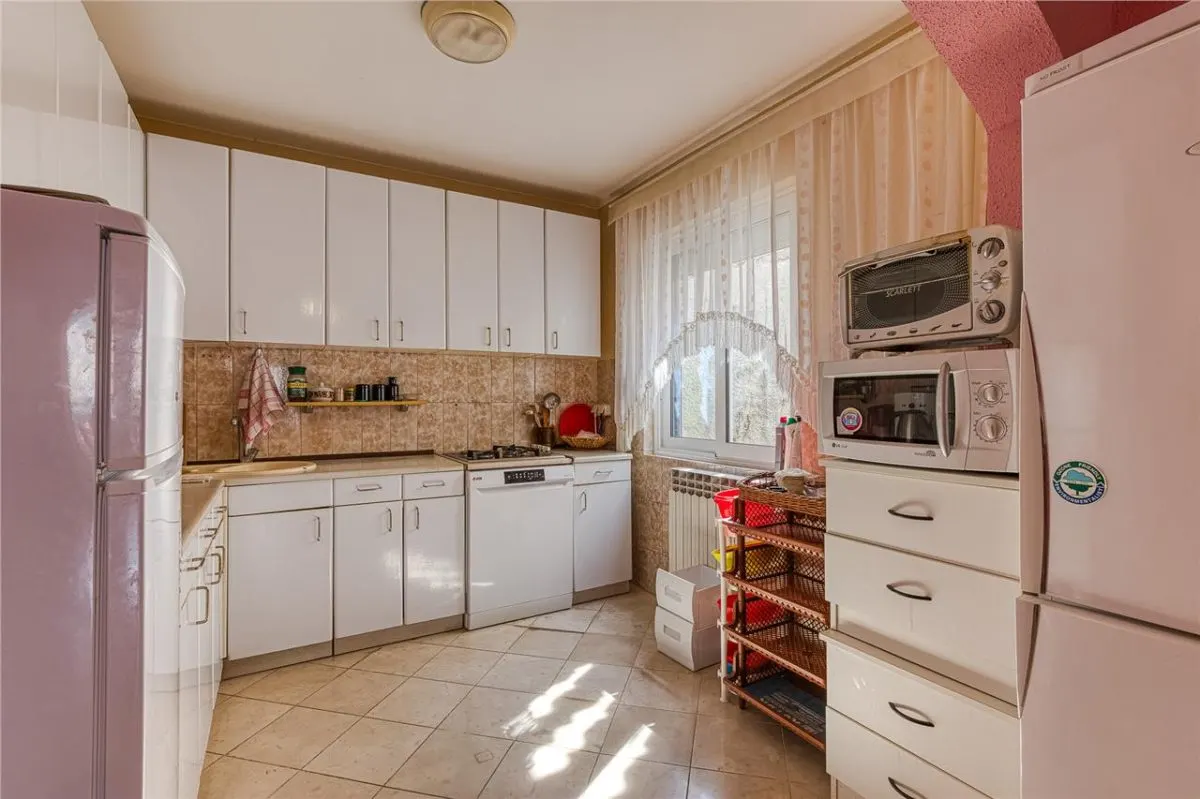 House for Sale in Kotor - foto 19