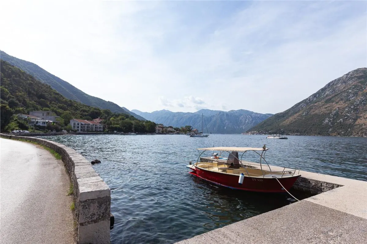 House for Sale in Kotor - foto 3