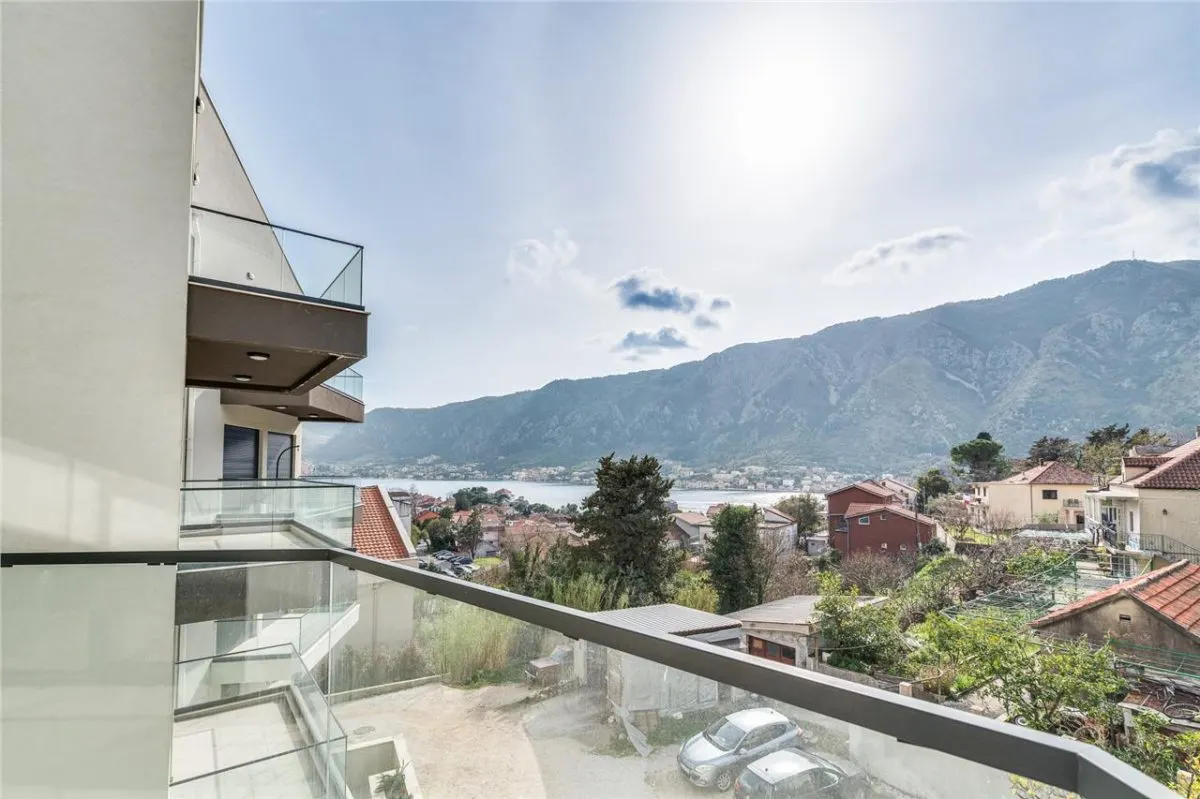 Apartment for Sale in Kotor - foto 1