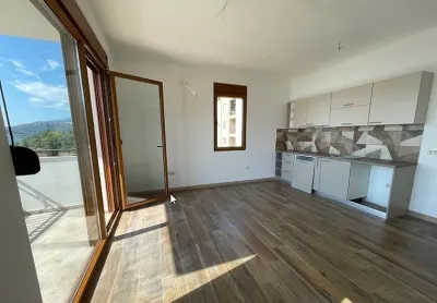 House for Sale in Kotor - foto 3
