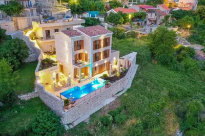 Villa for Sale in Budva - Lapcici