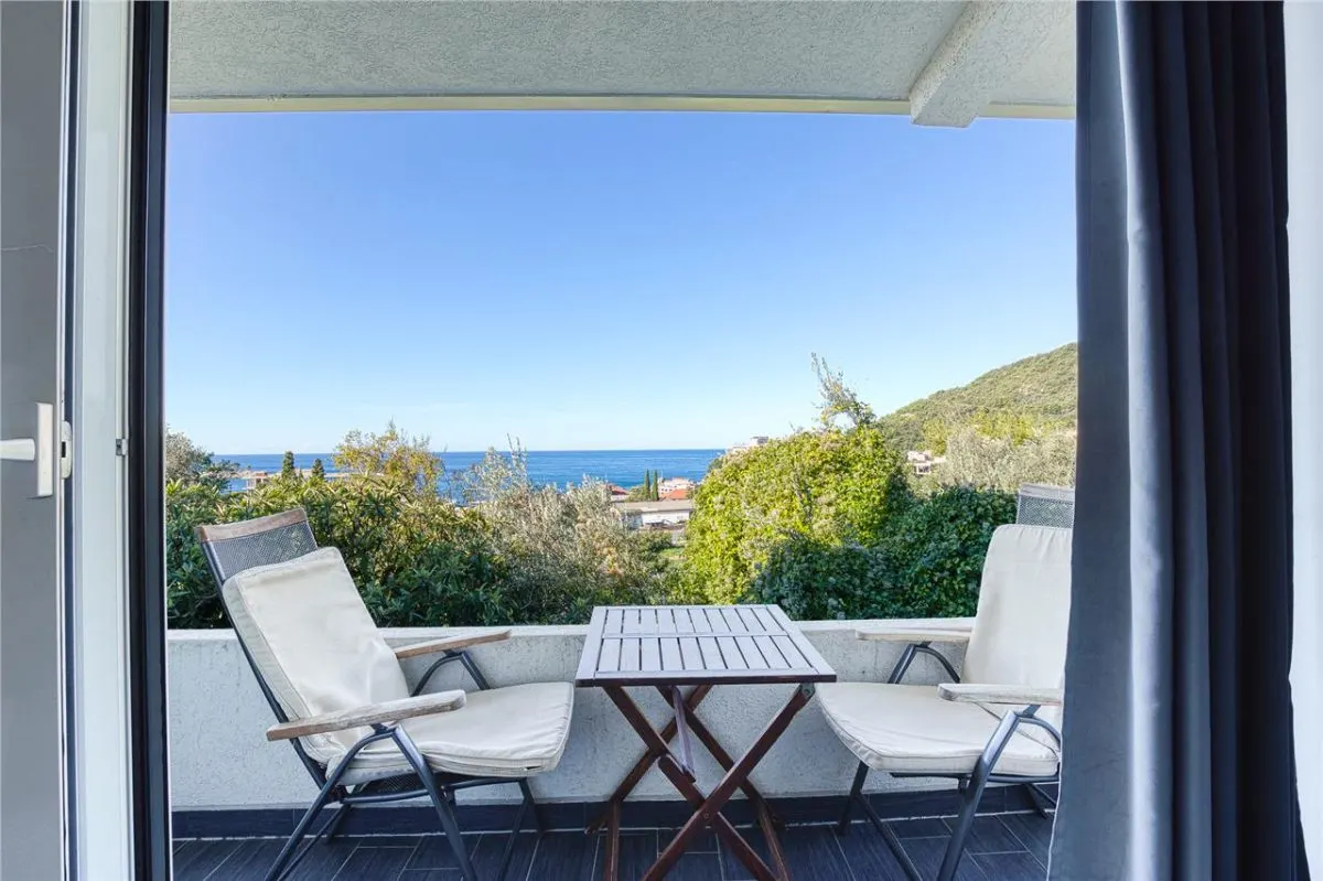 Apartment for Sale in Budva - foto 1