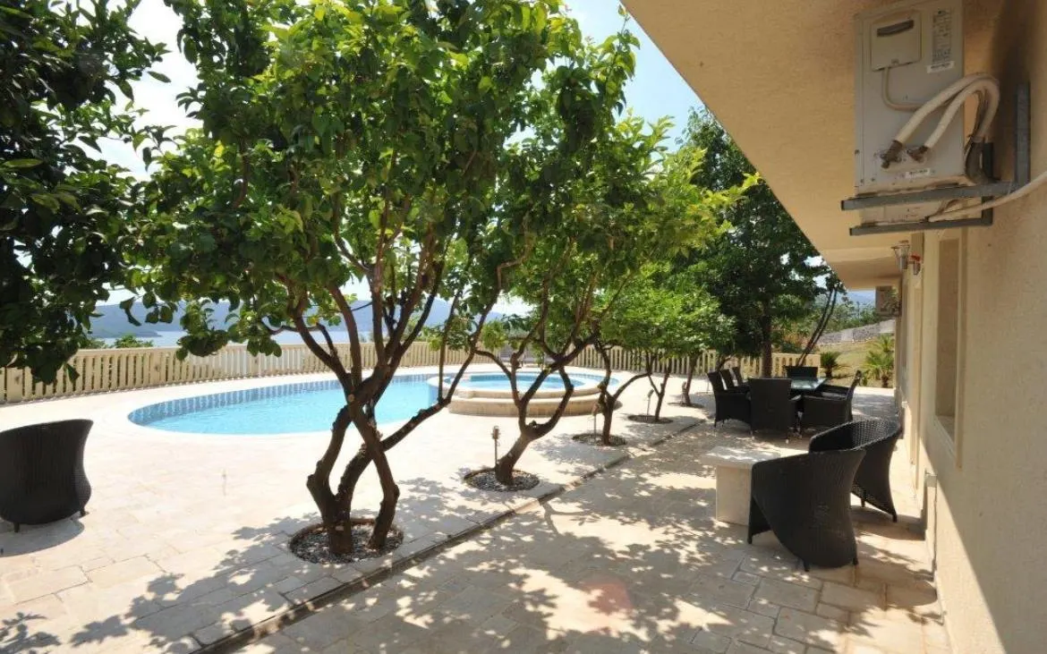 Villa for Sale in Tivat - foto 4