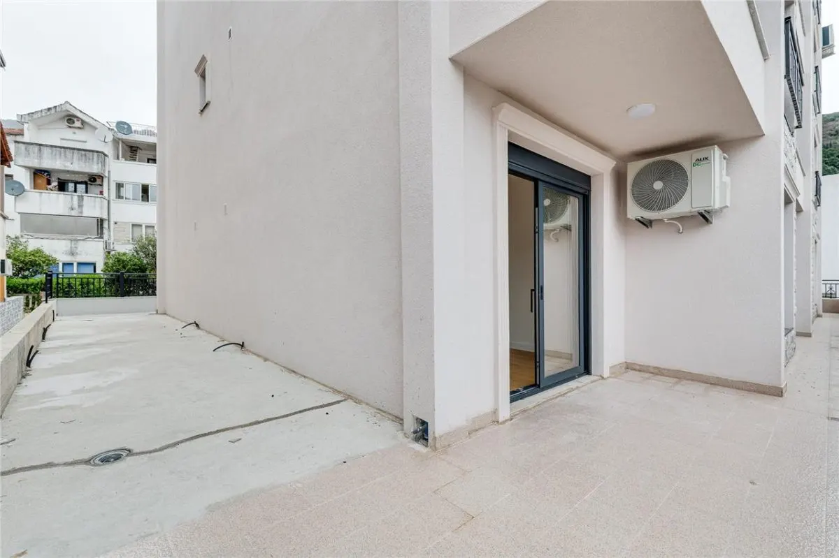 Apartment for Sale in Budva - foto 1