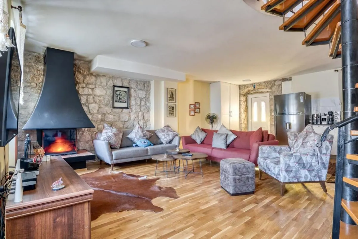 House for Sale in Kotor - foto 2