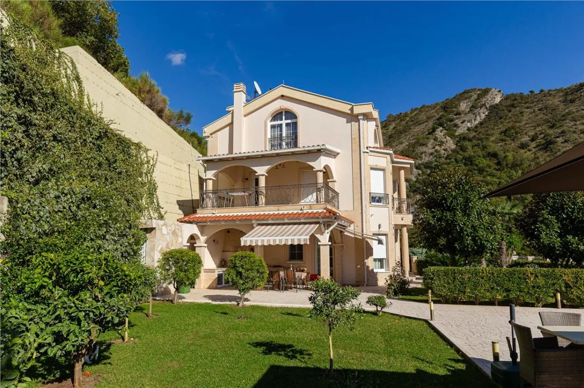 Villa for Sale in Budva - foto 17