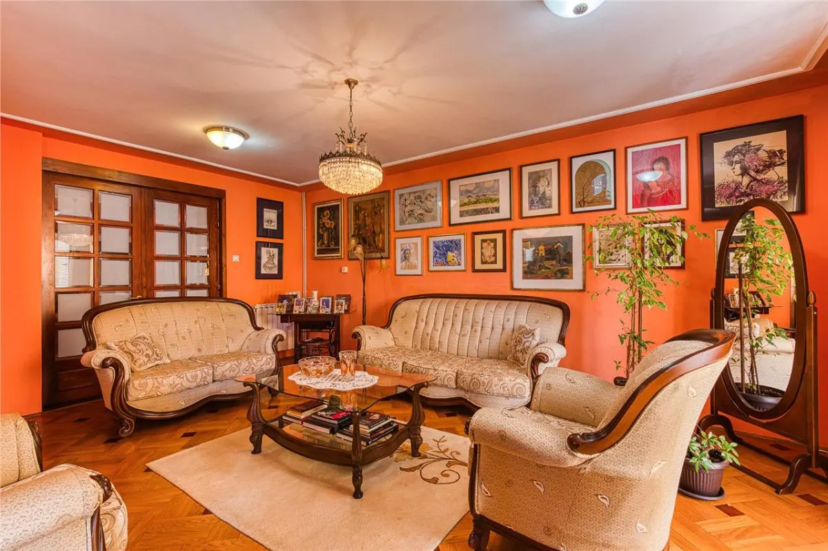 House for Sale in Bar - foto 1