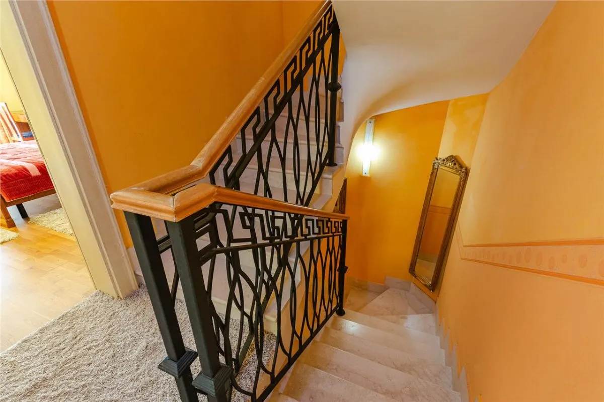 House for Sale in Kotor - foto 9