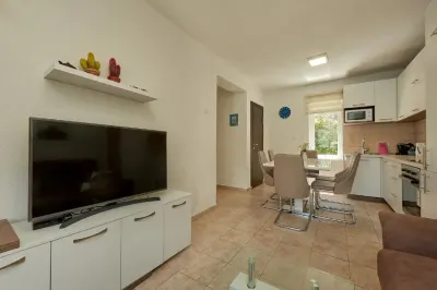 House for Sale in Kotor - foto 14